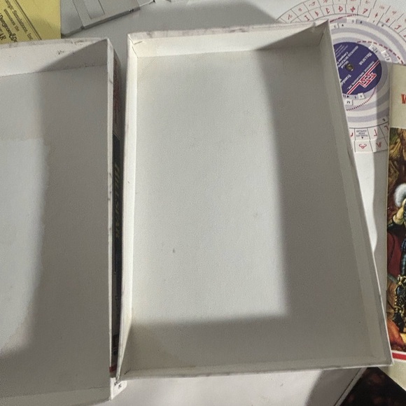 Advanced Dungeons & Dragons Hillsfar Game Set - Picture 5 of 10